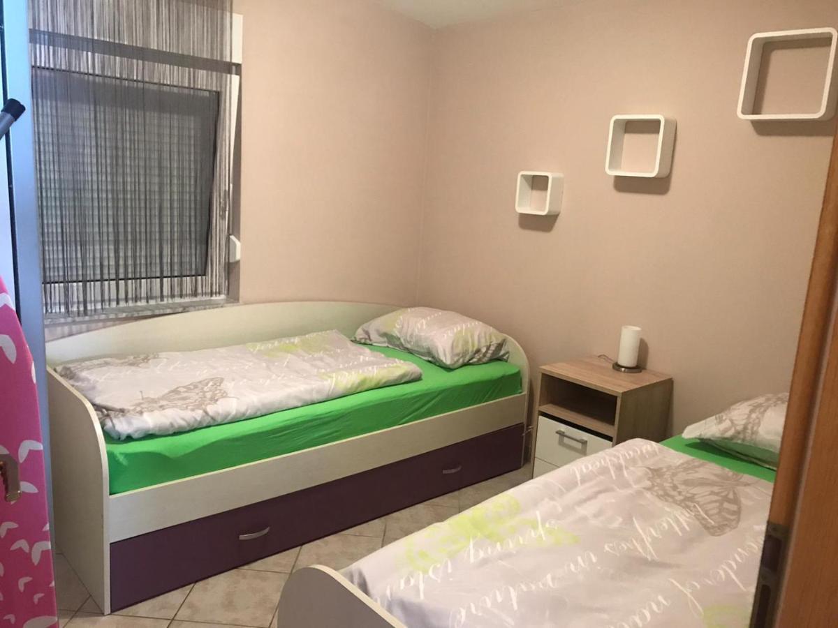 ויר Apartman Petra 1 מראה חיצוני תמונה