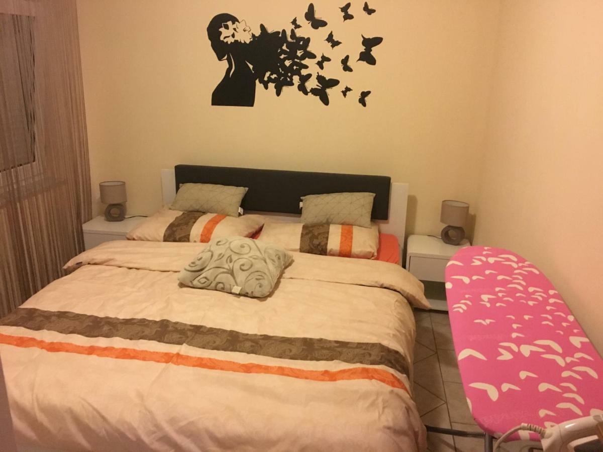 ויר Apartman Petra 1 מראה חיצוני תמונה