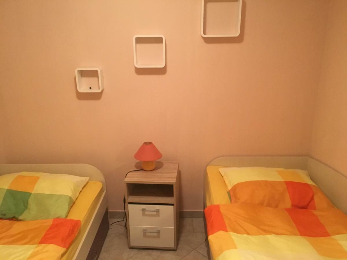 ויר Apartman Petra 1 מראה חיצוני תמונה