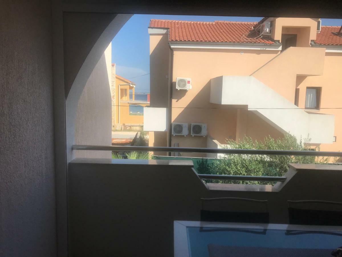 ויר Apartman Petra 1 מראה חיצוני תמונה